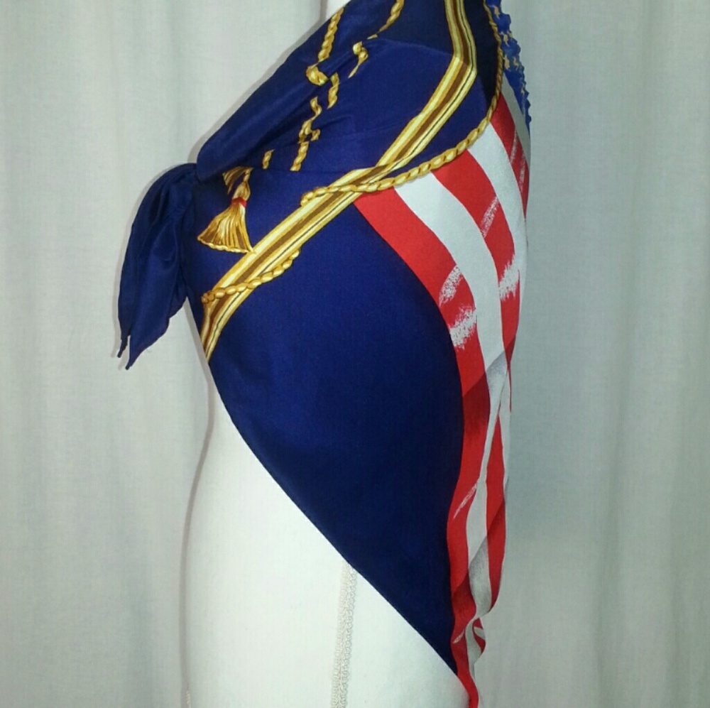 Scarf - Picture 3 of 6